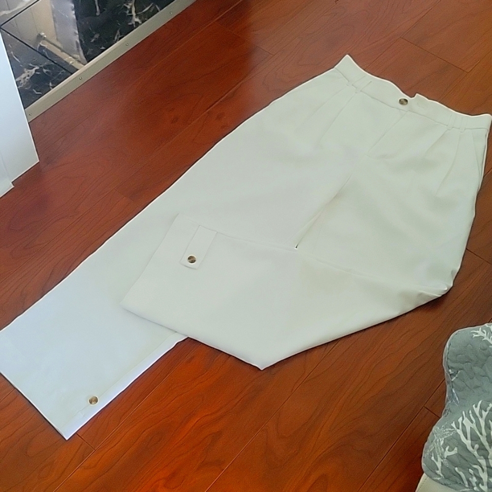 Banana Republic long White pants